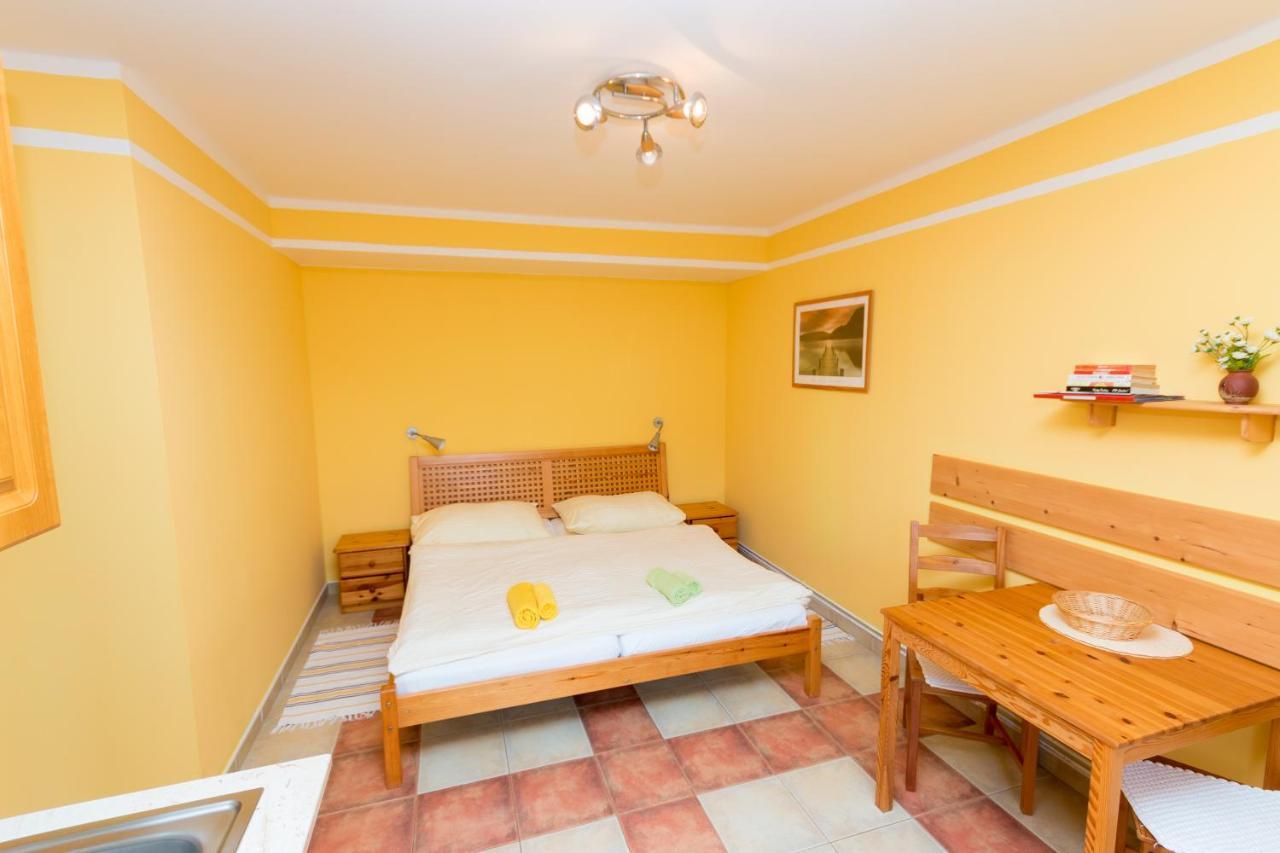 Apartments U Jezera Černá Černá v Pošumaví Exterior foto